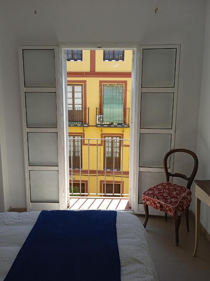 Apartamento Casco Antiguo Exterior Unico En Segunda Planta En Un Edificio De De Dos Plantas Sevilla Eksteriør bilde
