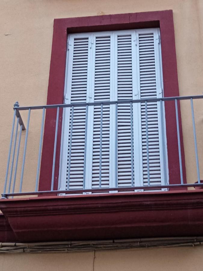 Apartamento Casco Antiguo Exterior Unico En Segunda Planta En Un Edificio De De Dos Plantas Sevilla Eksteriør bilde